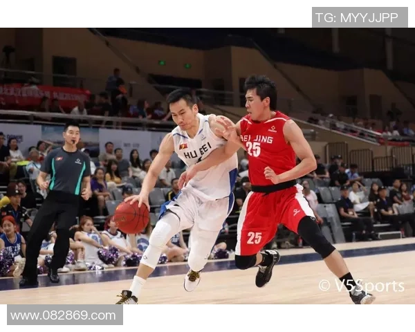 武汉篮球队进攻表现分析与得失总结探讨